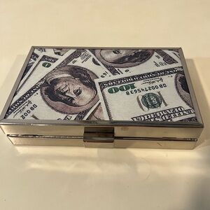 PrettyLittleThing Silver Metallic Clutch